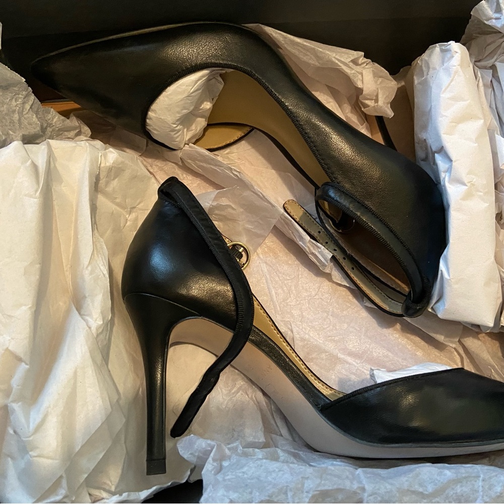 Ann Taylor heels